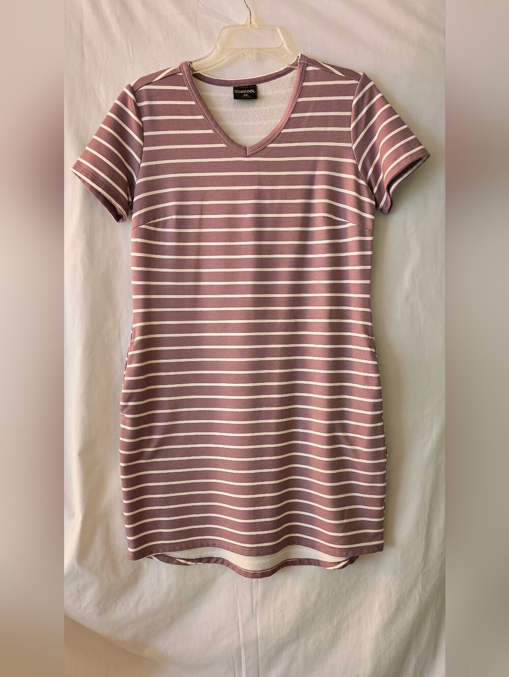 32 Degree Cool Mauve Stripe V-Neck Women's Midi Dress
